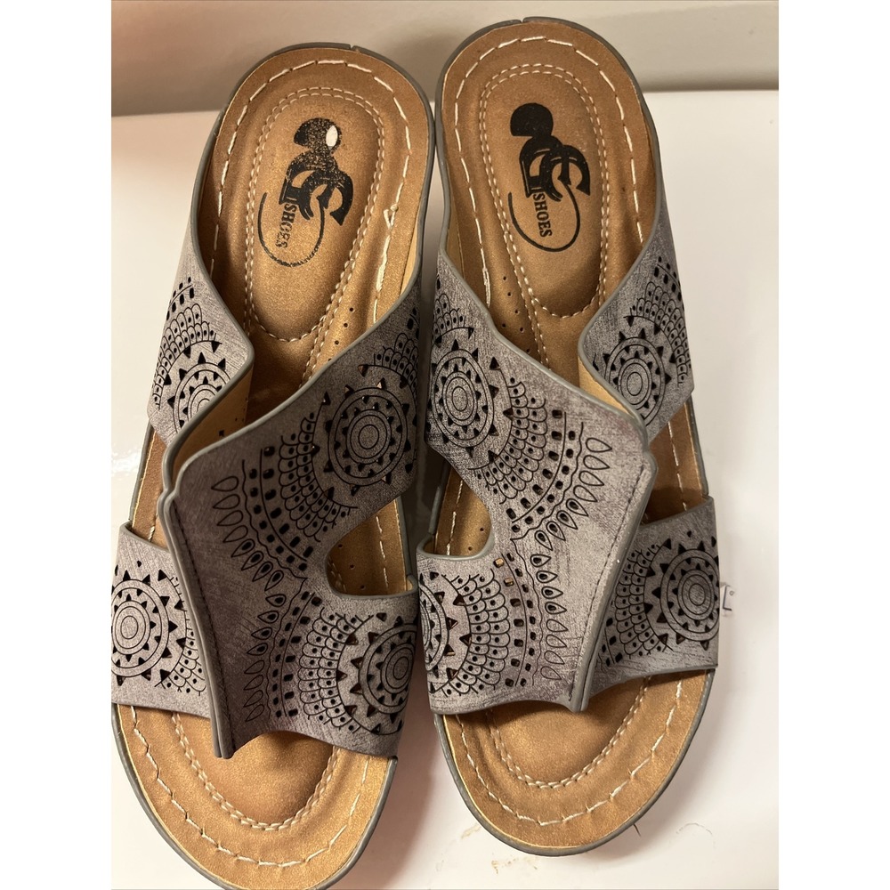 GC womens size 6.5 wedge sandals bronze slip on summer causal Zaria Laser Cutout